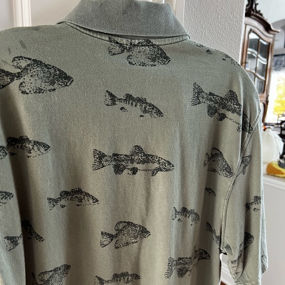 CLEARANCE Men’s Medium Woolrich Olive Green Fish Patterned Collared T-Shirt - Picture 4 of 7